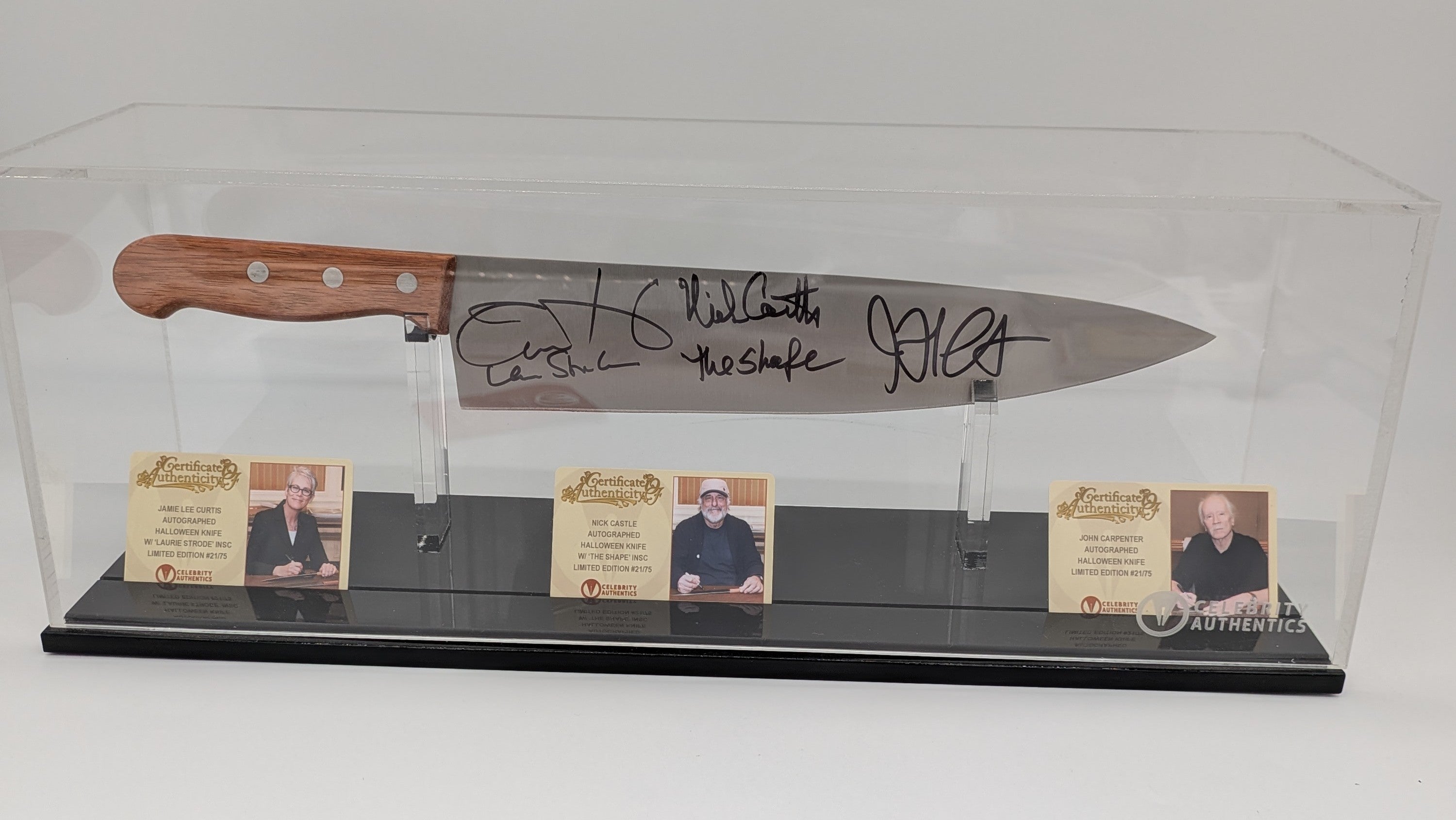 Jamie Lee Curtis, Nick Castle, and John Carpenter Signed Halloween 1:1 Knife Replica w. Display Case - #21/75 Worldwide