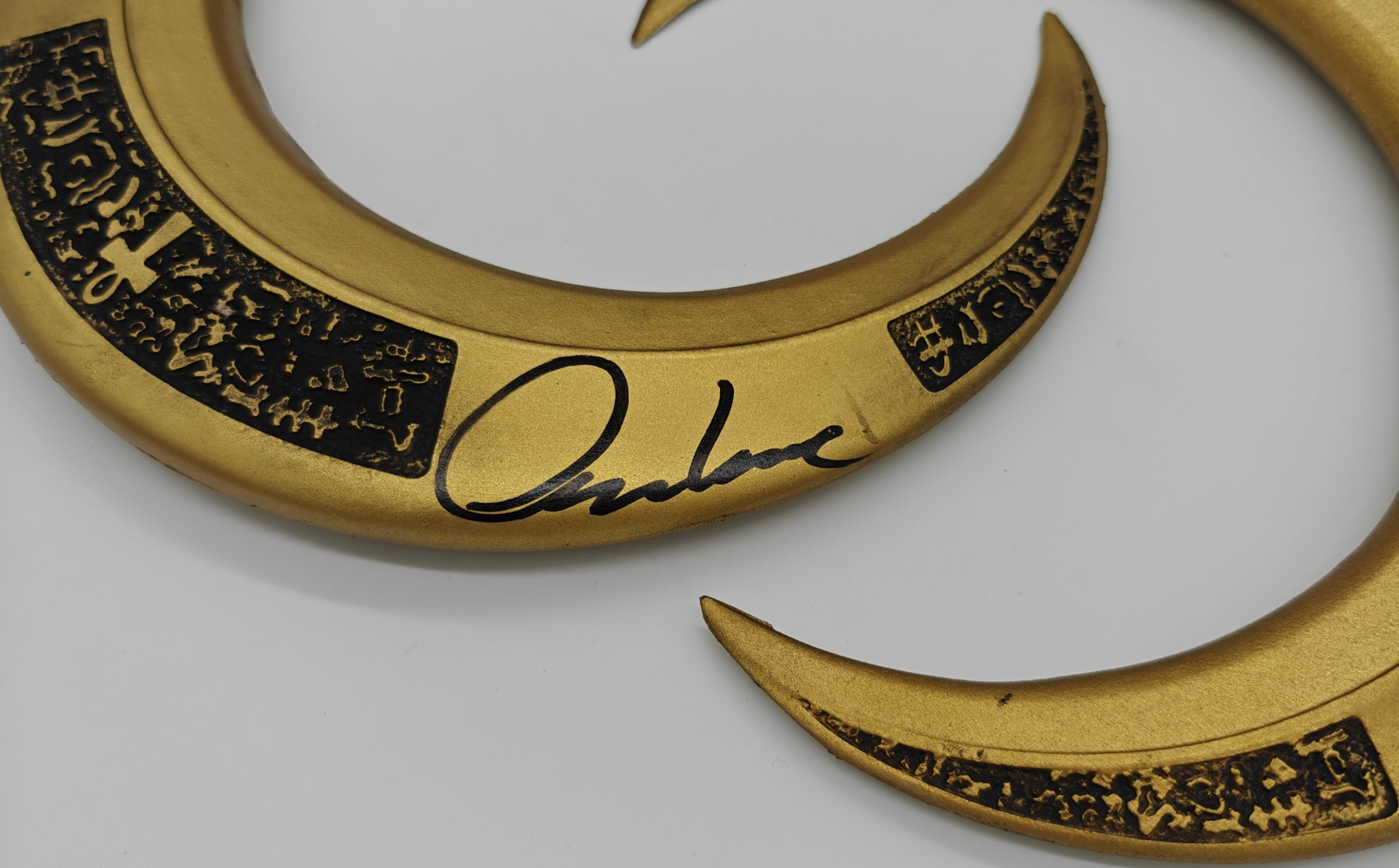 Oscar Isaac Signed Moon Knight Crescent Moon Blade Set 1:1 Prop Replica