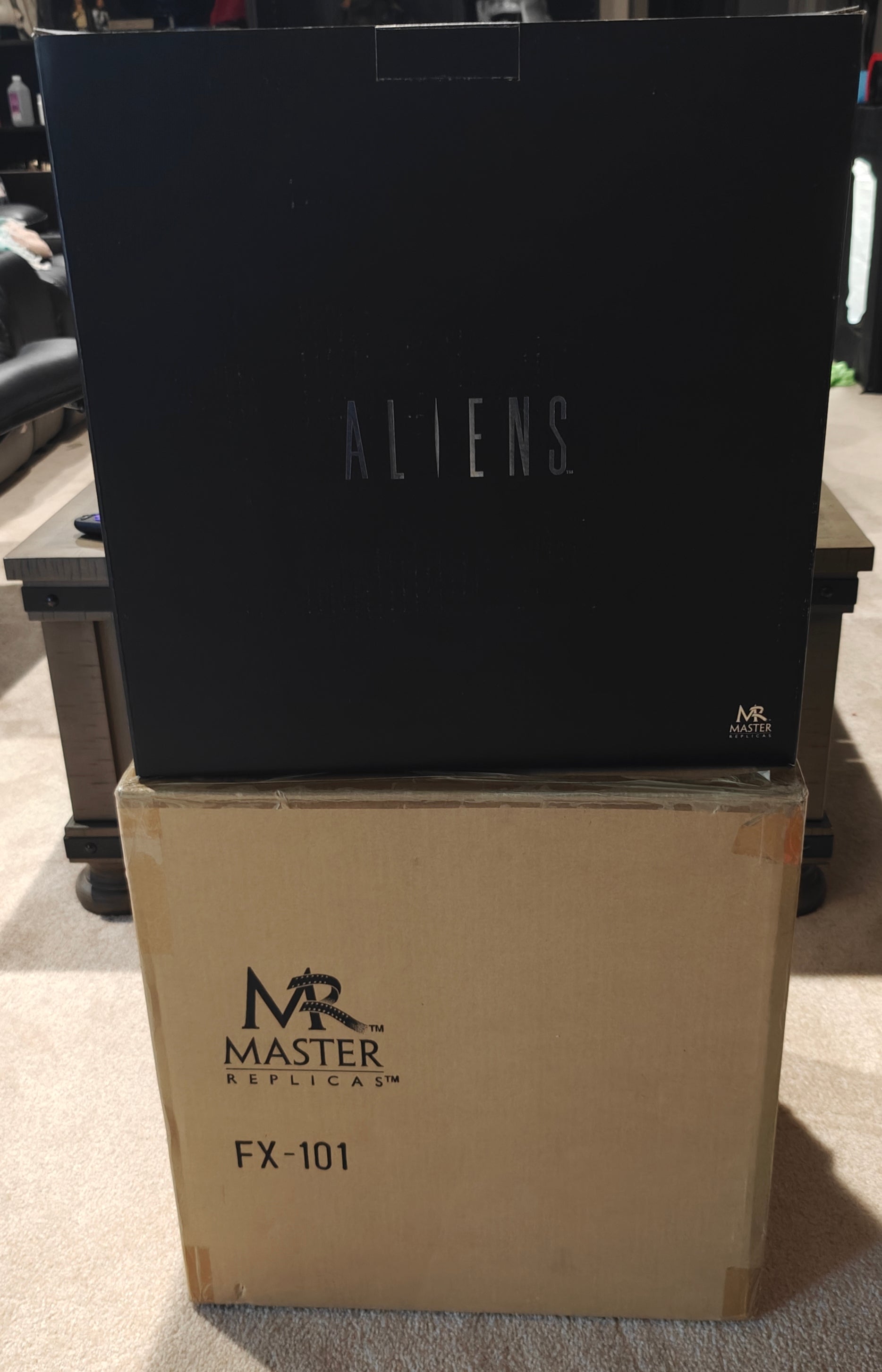 Sigourney Weaver +4 Signed Master Replicas Aliens Motion Tracker 1:1 Prop Replica Limited Edition