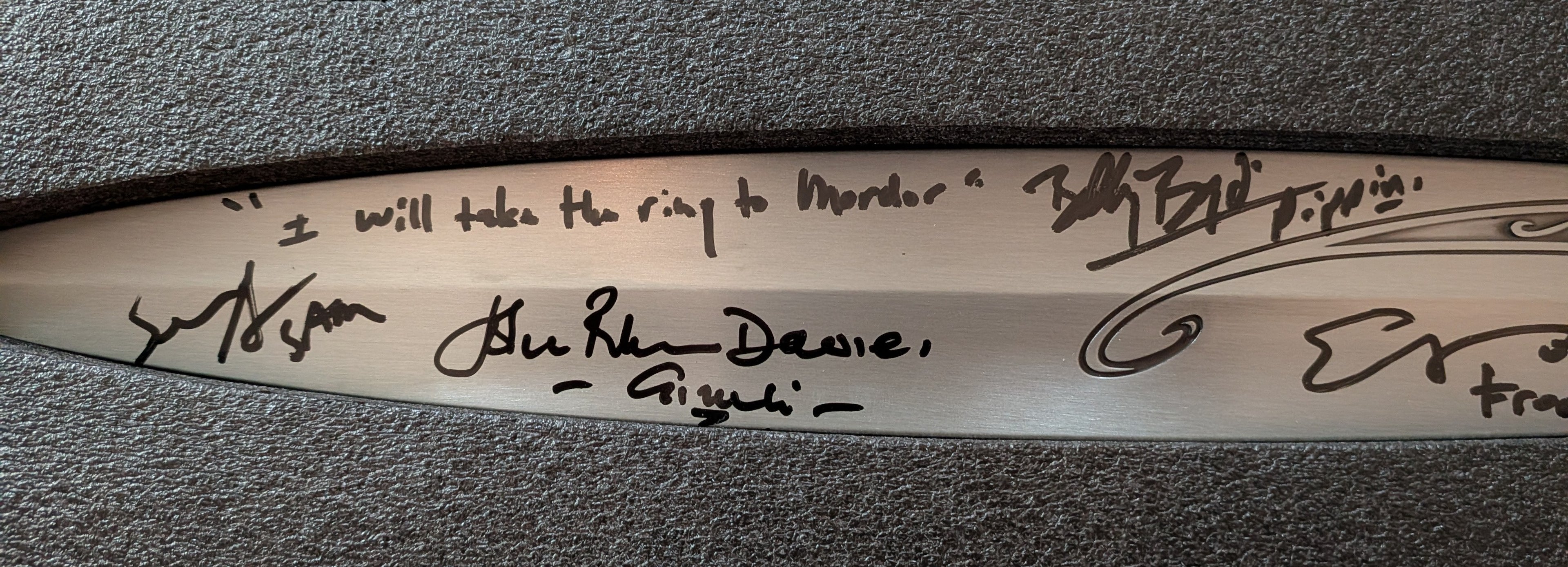 Multi-Signed Wētā Workshop x FAN EXPO Exclusive – 25th Anniversary Lord of the Rings 1:1 Scale Sting Sword Replica Limited Edition