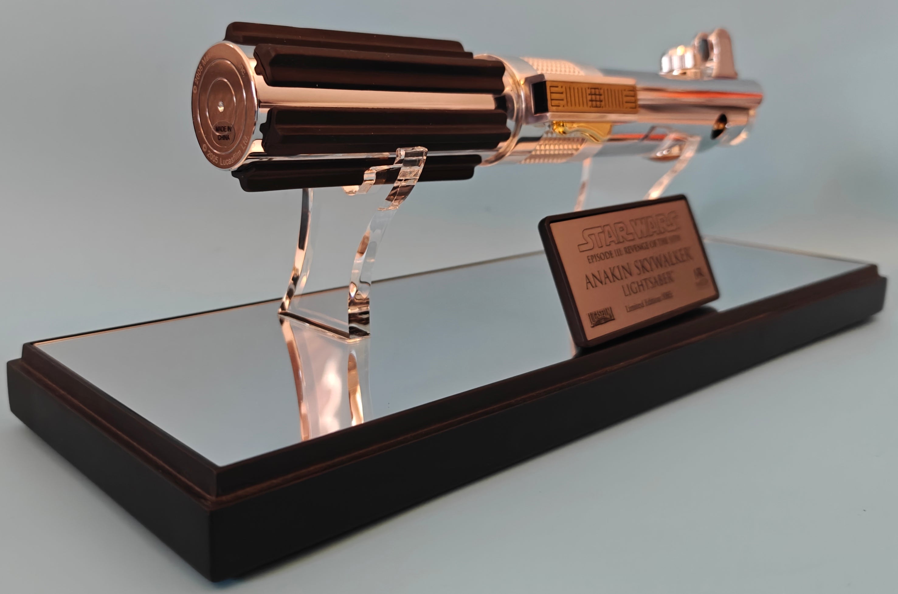 Master Replicas Star Wars Anakin Skywalker Lightsaber Revenge of the Sith SW-131 Limited Edition Prop Replica