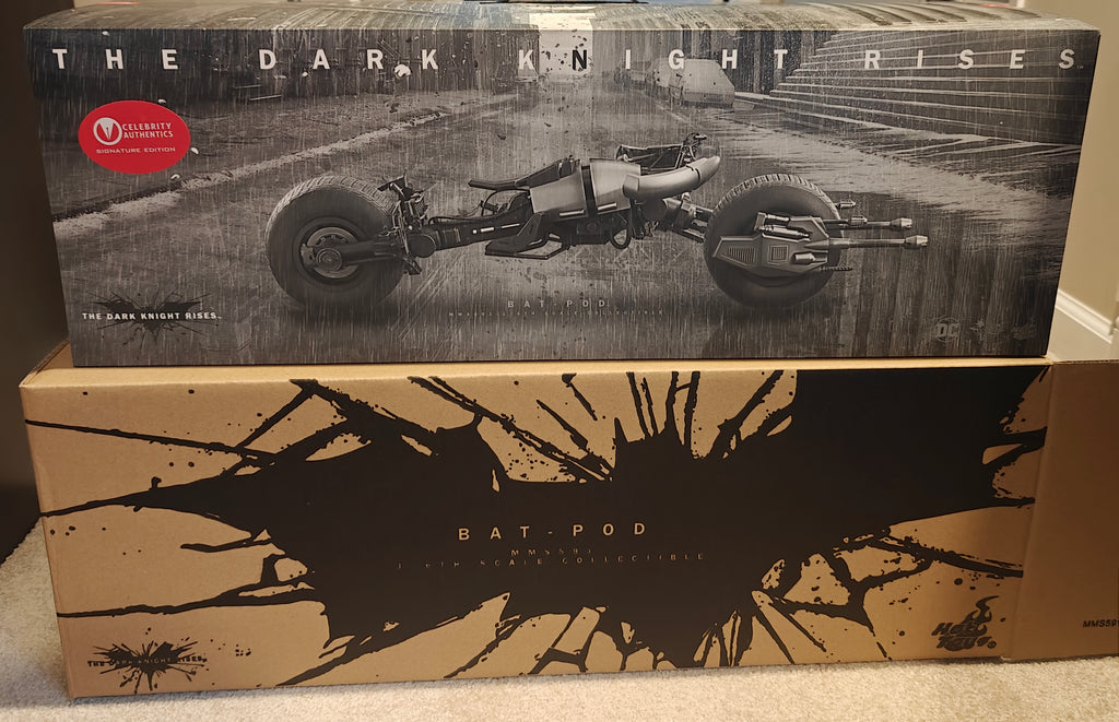 Anne Hathaway Signed Batman Dark Knight Rises Bat-pod 1:6 Scale Hot Toys