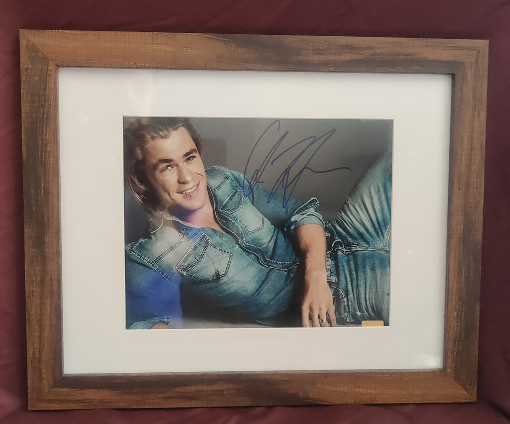 Chris Hemsworth Signed 8x10 Photo Studio Shot in 11x14 Wooden Matted Frame
