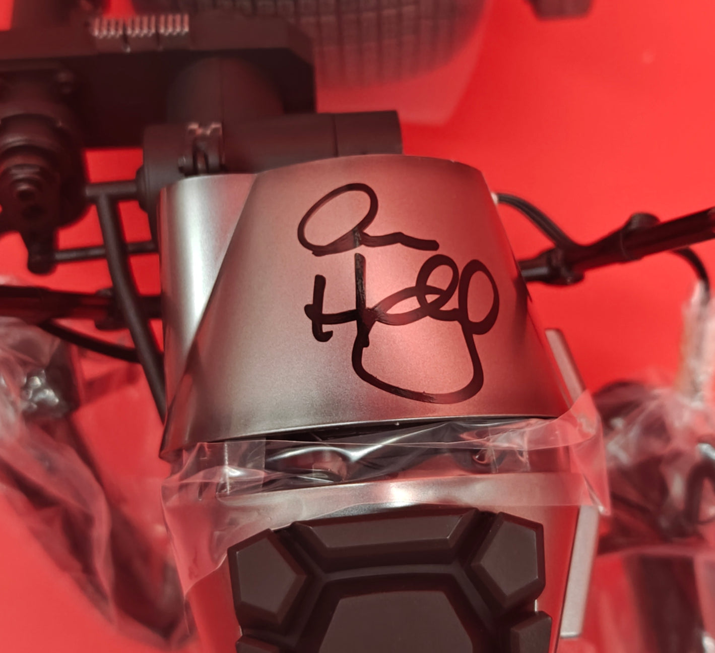 Anne Hathaway Signed Batman Dark Knight Rises Bat-pod 1:6 Scale Hot Toys