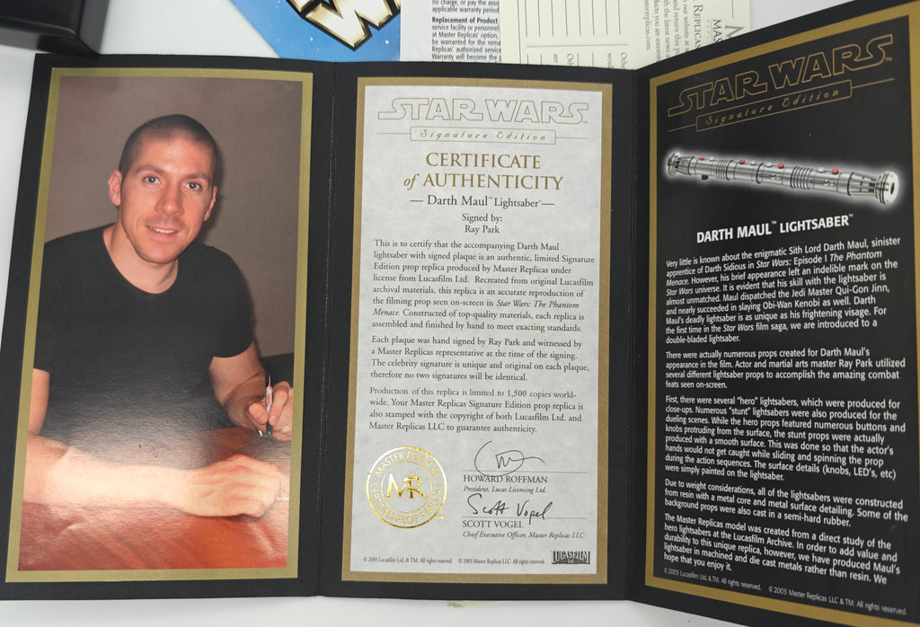 Master Replicas Darth Maul TPM EP1 Lightsaber Signature Edition SW-108S Signed by Ray Park