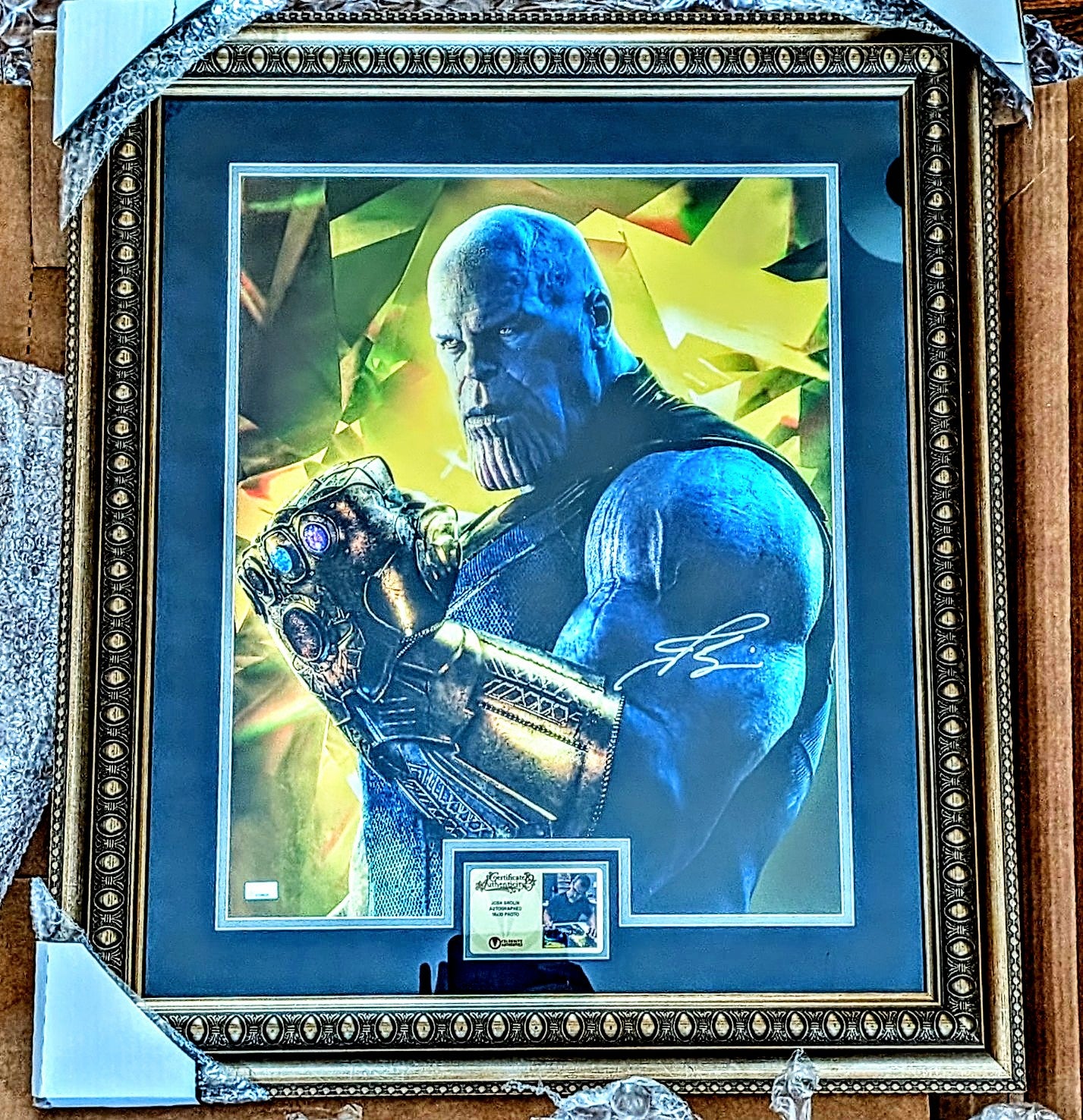 Josh Brolin Signed Thanos Infinity Gauntlet 16x20 Framed Photo – Marvel Avengers Autographed Collectible
