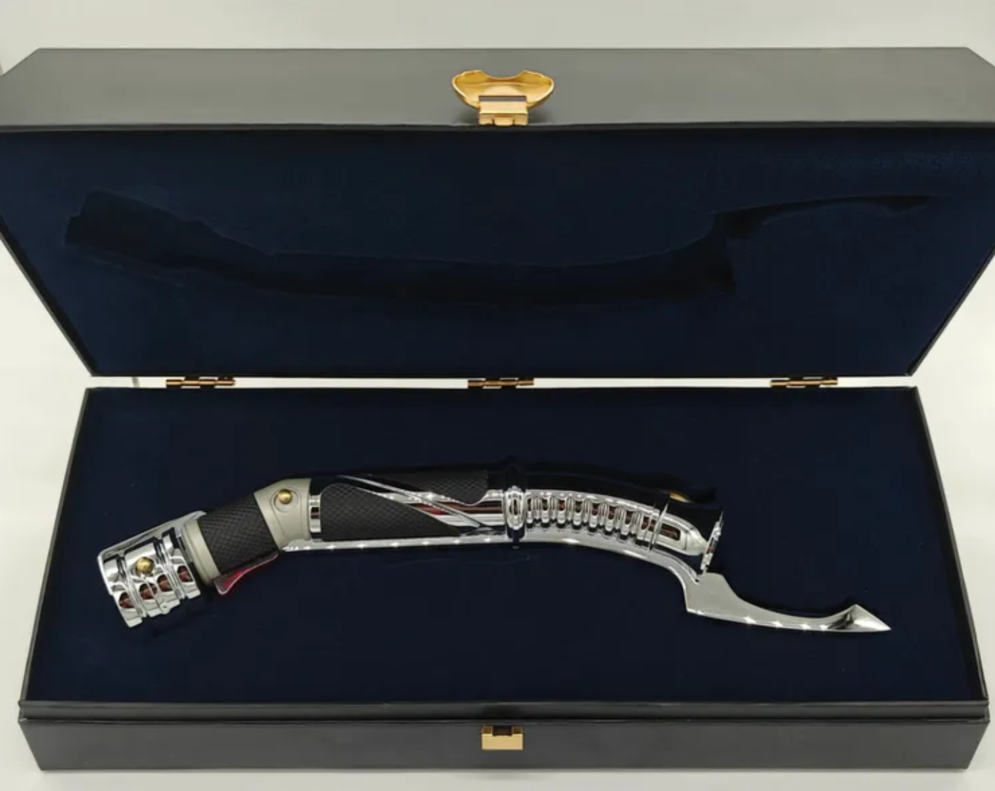 Master Replicas Star Wars Count Dooku Lightsaber 1:1 Limited Edition - Attack of the Clones SW-105D