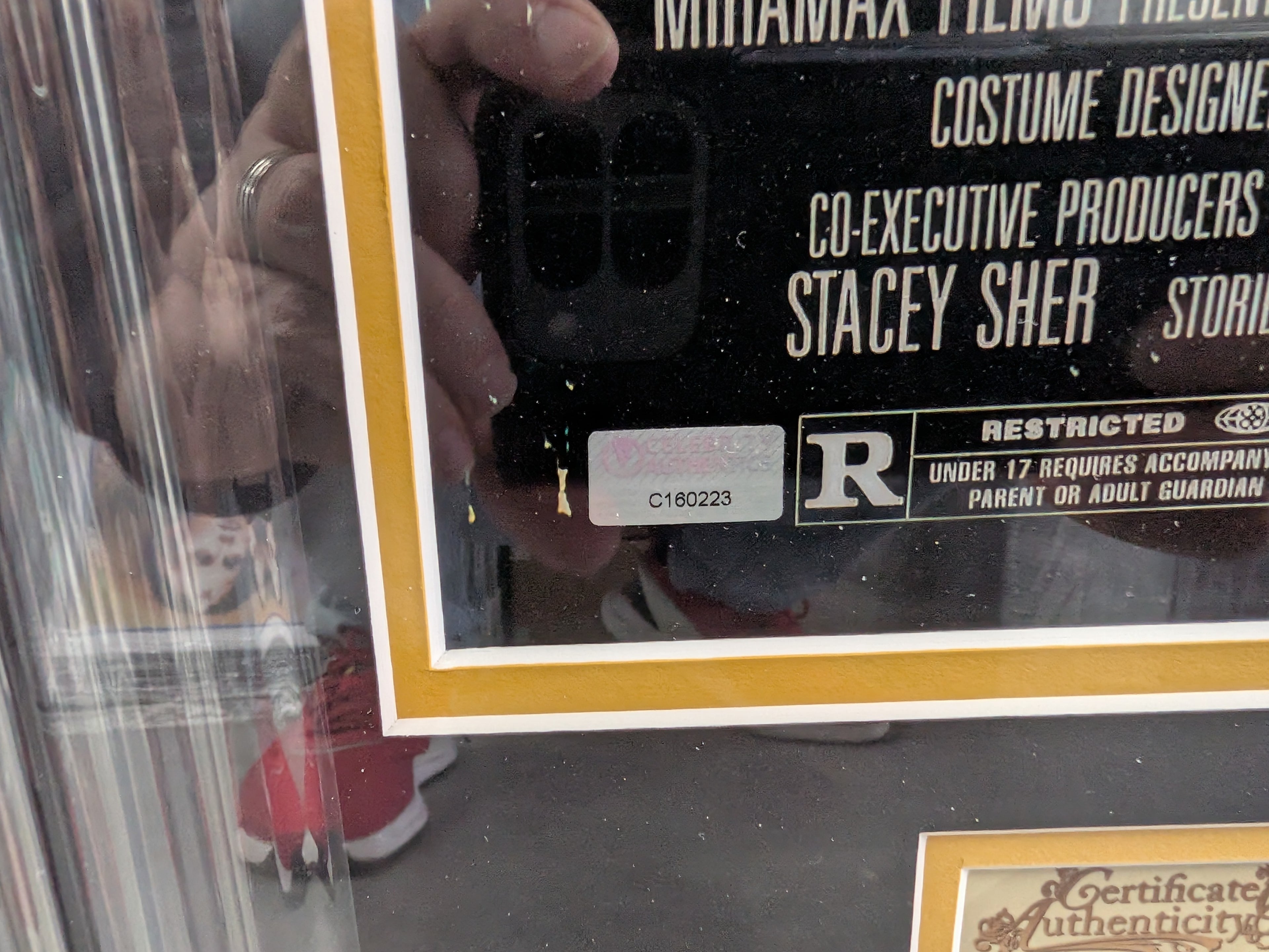John Travolta & Uma Thurman Signed 16x24 Pulp Fiction Poster in Studio-grade Frame