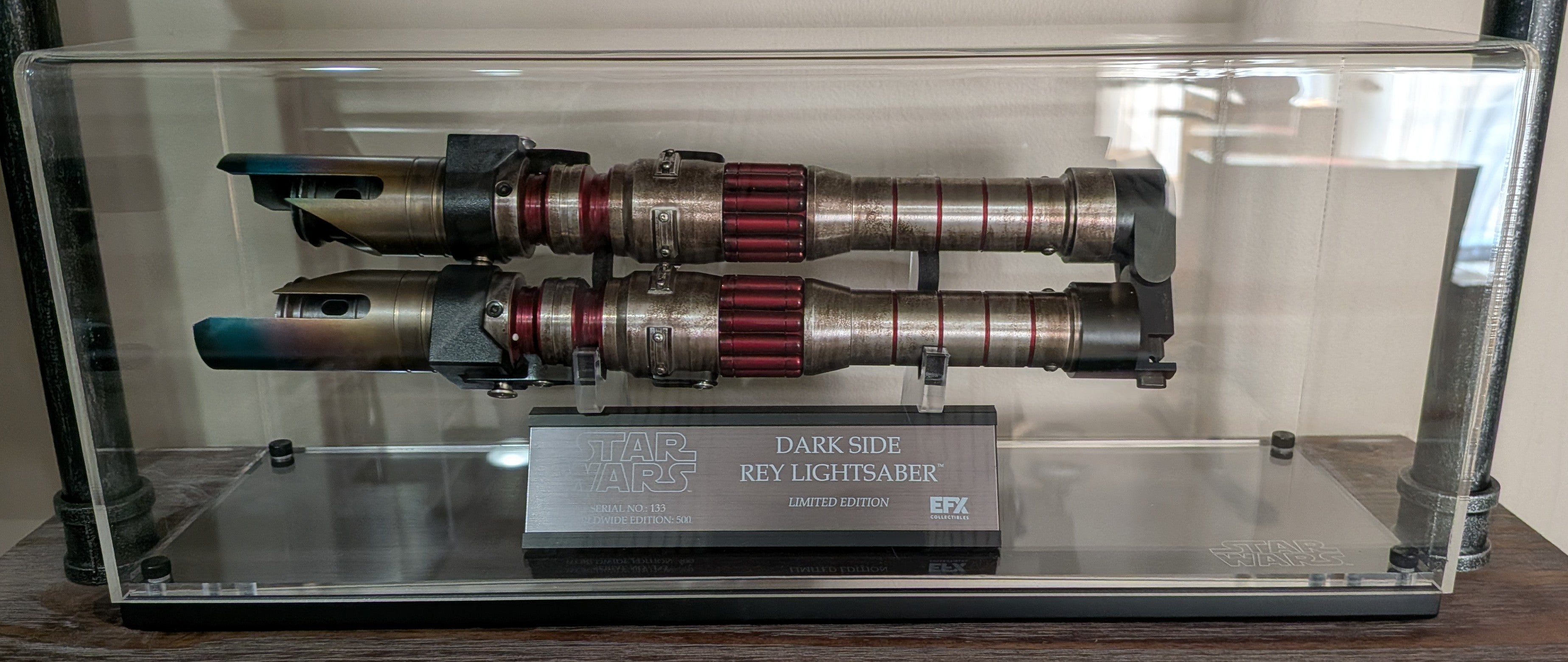 Daisy Ridley Signed “Dark Side Rey” Double Lightsaber Prop Replica – EFX Collectibles – 1:1 Scale Limited Edition (500) – Beckett Witnessed Signature Plaque