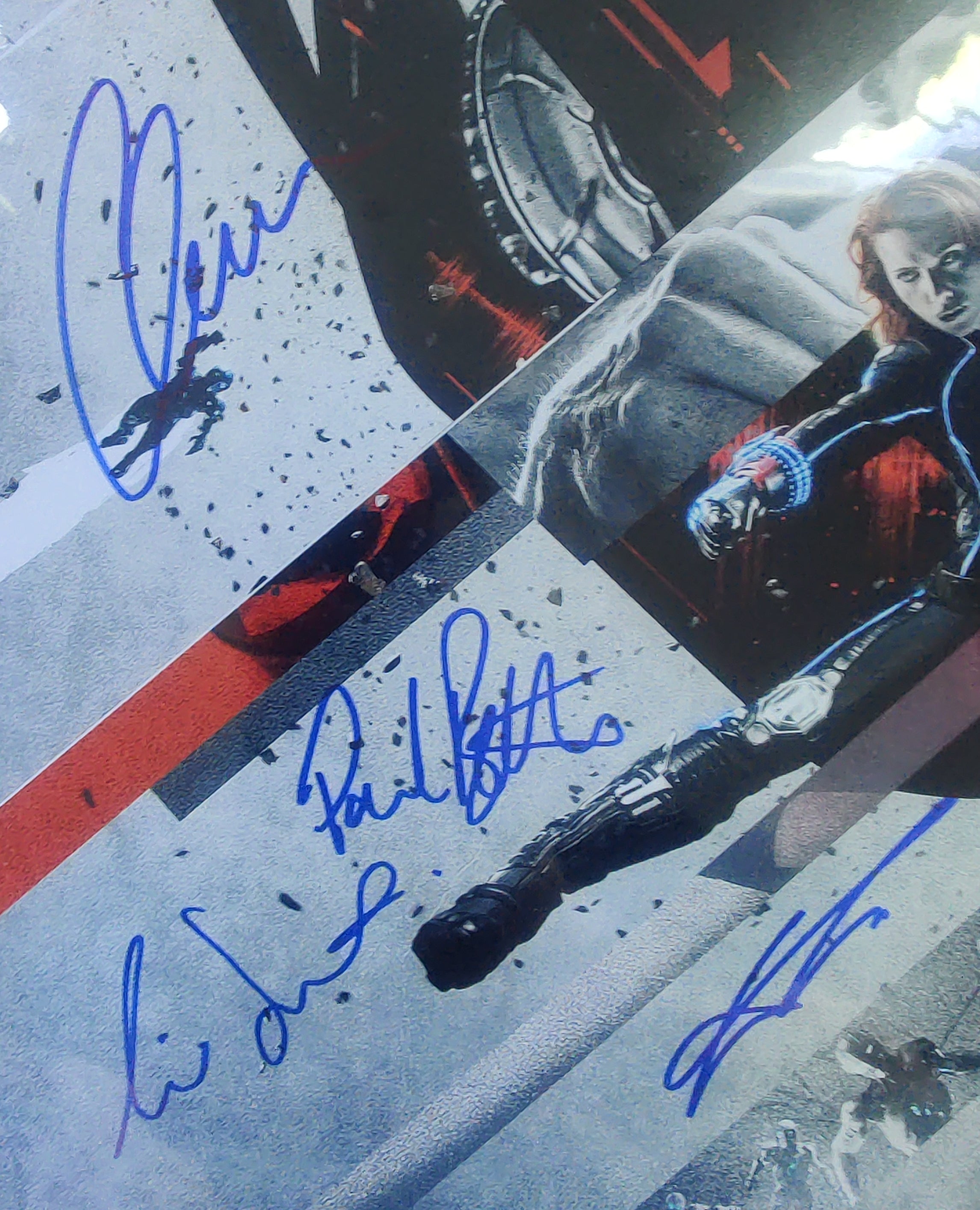 6x Cast Signed Marvel Avengers: Age of Ultron - 16x24 Poster: Chris Hemsworth, Chris Evans, Paul Bettany, Cobie Smulders, Anthony Mackie and Jeremy Renner