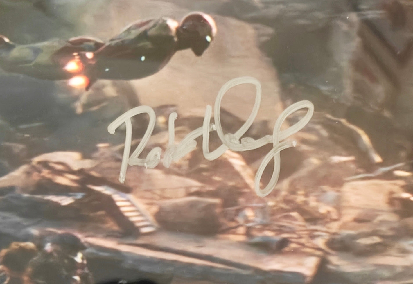 Robert Downey Jr. Signed 10x20 Marvel Avengers: Endgame Battle Photo in 12x22 Wood Frame