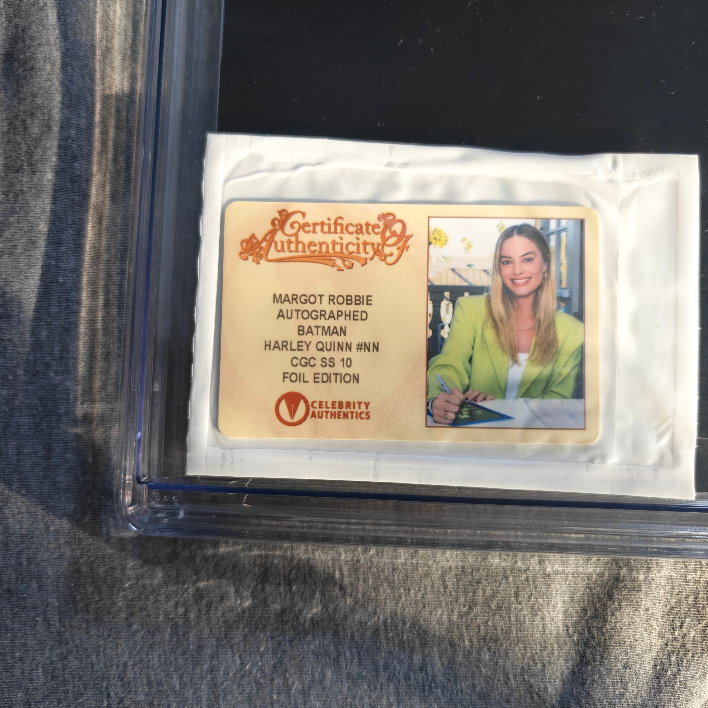 Margot Robbie Signed Batman: Harley Quinn (2019) – Foil Virgin Variant | CGC Signature Series 10 Gem Mint | Ultra-Rare A-List Autographed Comic