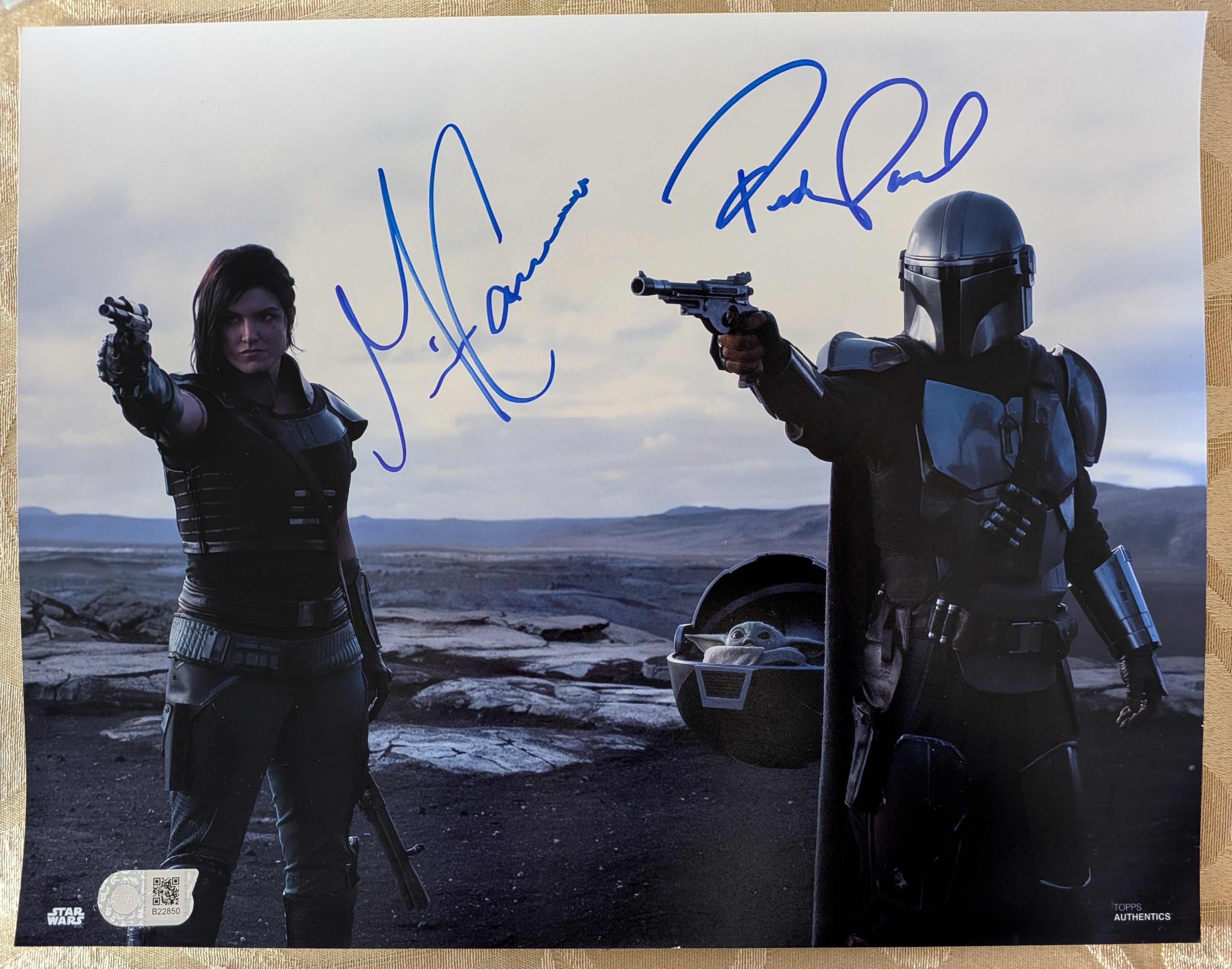 Authentic Dual-Signed The Mandalorian 11x14 Photo – Gina Carano & Pedro Pascal